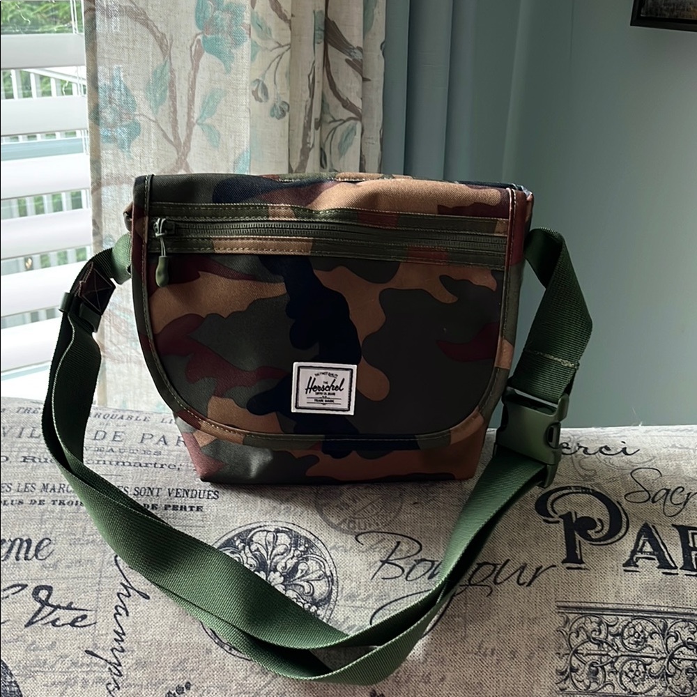 New sold out Herschel Supply Company Camo Crossbody Bag